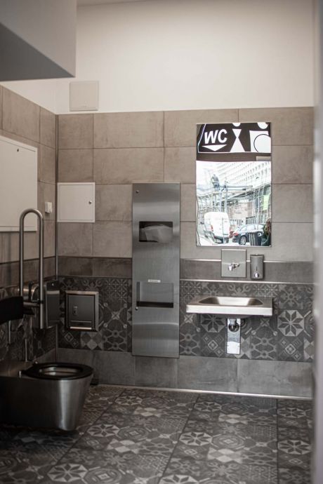 Objektservice Dresden Grünanlagenpflege Öffentliche Toilette WC Reinigung Neumarkt